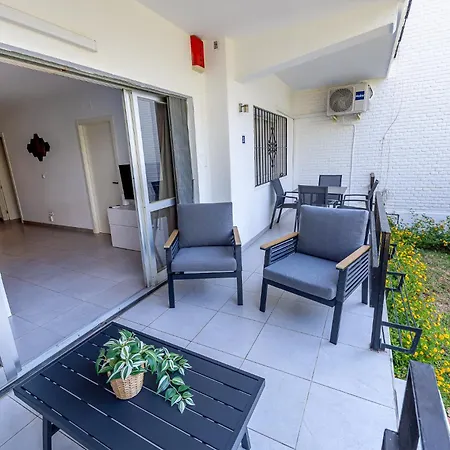 Apartamento Puerto Marina Vacation 1 Minute From The